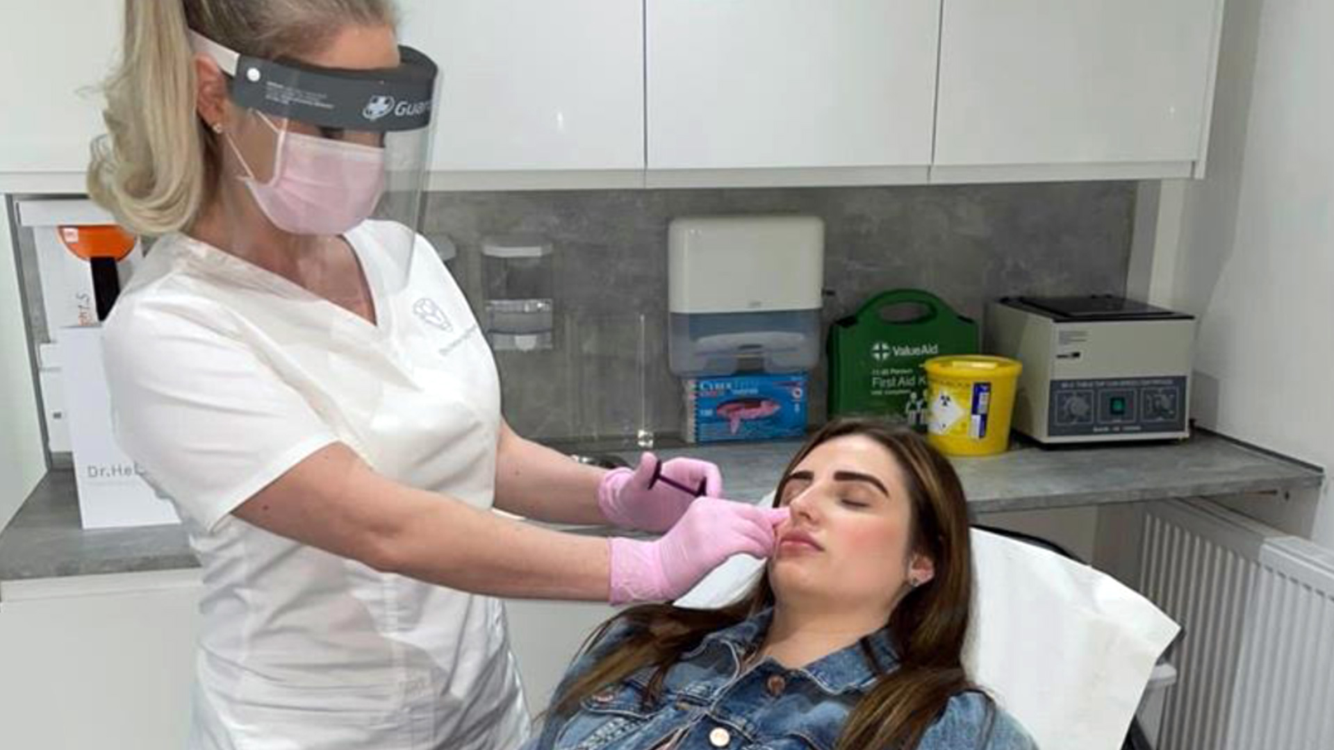   Aesthetics / Beauty / Tanning 